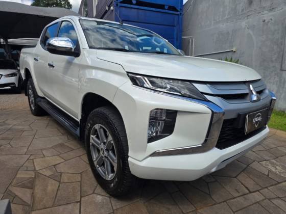 MITSUBISHI L200 TRITON 2.4 16V TURBO DIESEL SPORT HPE CD 4P 4X4 AUTOMÁTICO